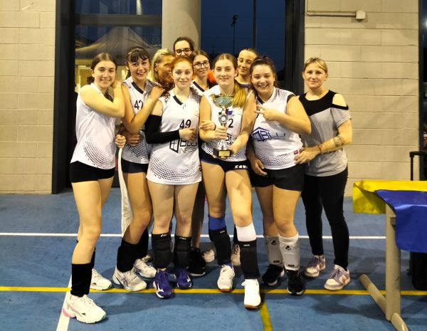 Volley Allieve - Prime classificate al TORNEO ORATORIO SAN BERNARDO